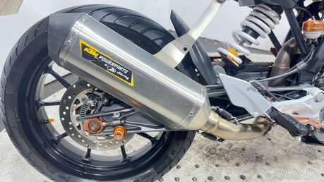 KTM Duke 2014 31K GREAT RUNNING SUPERMOTO BIKE 125CC 15BHP 28