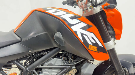 KTM Duke 2014 31K GREAT RUNNING SUPERMOTO BIKE 125CC 15BHP 20