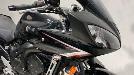 Yamaha FZ 600 S2 Sports Tourer Petrol Manual (98 ps) 14