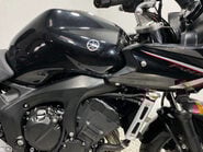 Yamaha FZ 600 S2 Sports Tourer Petrol Manual (98 ps) 17