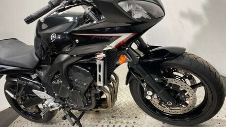 Yamaha FZ 600 S2 Sports Tourer Petrol Manual (98 ps) 15