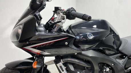 Yamaha FZ 600 S2 Sports Tourer Petrol Manual (98 ps) 32
