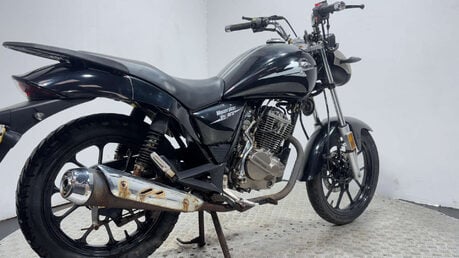Zontes Mantis 125 ZT 125-E 2017 non running project bike 125cc 6