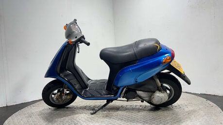 Piaggio Typhoon 2001 running 2 stroke 2t classic scooter 50CC 19