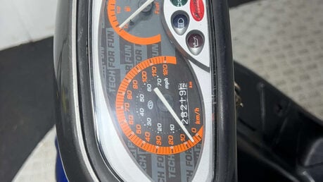 Piaggio Typhoon 2001 running 2 stroke 2t classic scooter 50CC 18