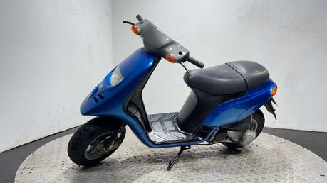 Piaggio Typhoon 2001 running 2 stroke 2t classic scooter 50CC 10