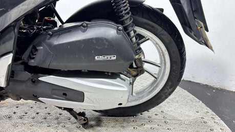 Honda SH125 SH 125 2016 NON RUNNING PROJECT BIKE 125CC 15