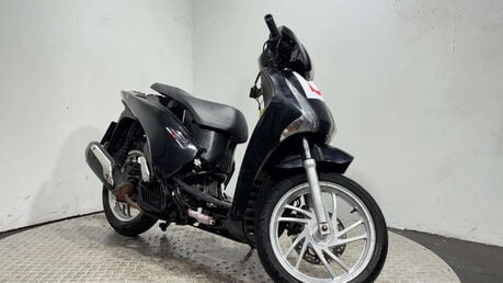 Honda SH125 SH 125 2016 NON RUNNING PROJECT BIKE 125CC 3