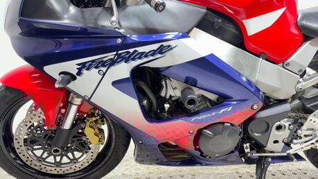 Honda CBR CBR929 2001 LONG MOT TRACK BIKE SPORTS BIKE 21