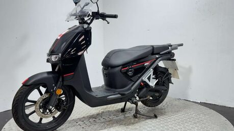 Vmoto CPX CPA 74V ELECTRIC SCOOTER LEARNER LEGAL 125CC 7PS 3