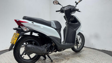 Honda Vision NON RUNNING PROJECT SCOOTER 110CC LEARNER BIKE 5