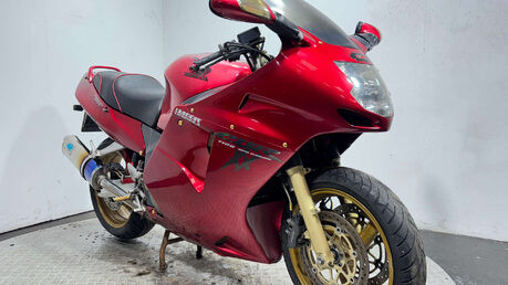 Honda CBR 1999 non running project bike 1100cc tourer 2