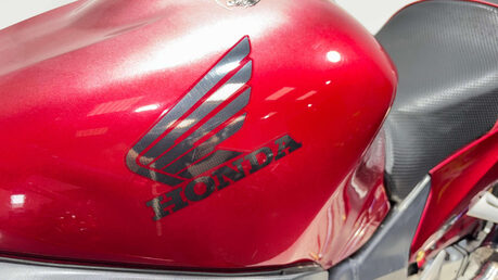 Honda CBR 1999 non running project bike 1100cc tourer 17