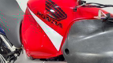 Honda CBR 56k NON RUNNING PROJECT BIKE 600CC DAMAGED 600CC 9