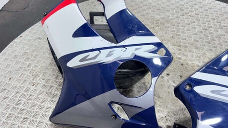 Honda CBR 56k NON RUNNING PROJECT BIKE 600CC DAMAGED 600CC 27