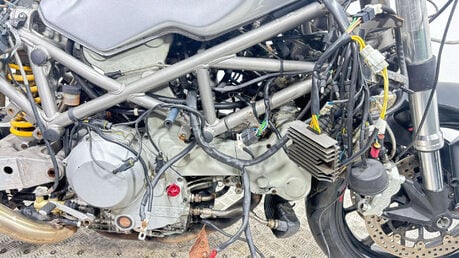 Ducati ST4 2001 996 SPARES OR REPAIR BREAKER PROJECT BIKE 19