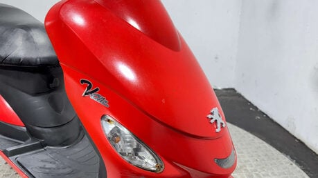 Peugeot V 2012 RUNNING PROJECT SCOOTER 50CC SPARES OR REPAIR 13