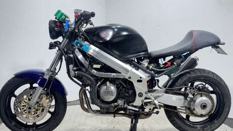 Honda VFR 1997 60K NON RUNNING CAFE RACER PROJECT BUILD 750CC 4