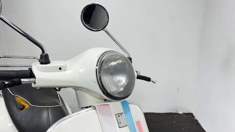 Piaggio Vespa GTS 2010 SPARES OR REPAIR 125CC NON RUNNING PROJECT SCOOTER 21