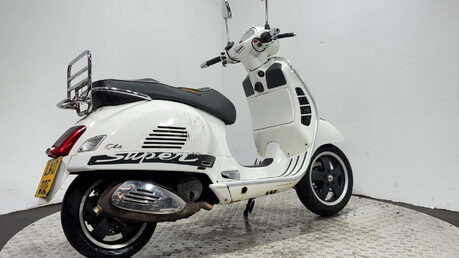 Piaggio Vespa GTS 2010 SPARES OR REPAIR 125CC NON RUNNING PROJECT SCOOTER 2