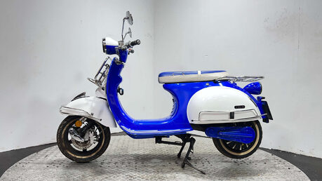Sakura EV 3000 4