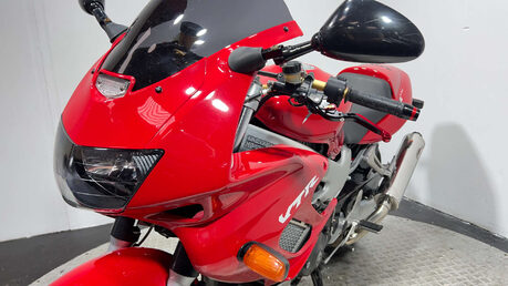 Honda VTR 1997 27K NEW MOT SERVICED 1000CC VTWIN SPORTS BIKE 22