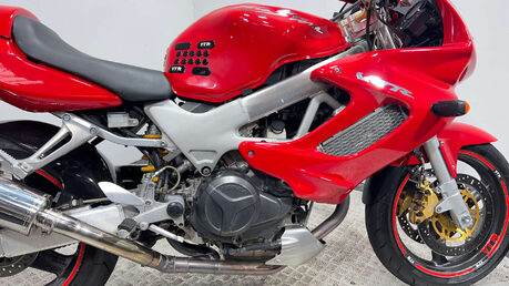 Honda VTR 1997 27K NEW MOT SERVICED 1000CC VTWIN SPORTS BIKE 9