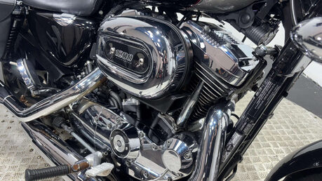 Harley-Davidson Sportster 1200 XL1200 T SUPERLOW SPORT 2017 16K NEW MOT CRUISER BIKE 21