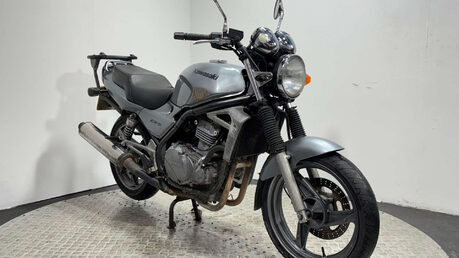 Kawasaki Er 2000 12K GOOD RUNNING PROJECT BIKE 500CC NAKED A2 3
