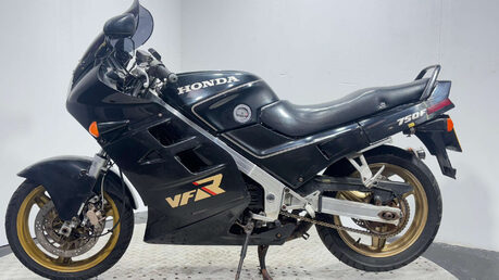 Honda VFR 1988 81K NON RUNNING PROJECT BIKE SPARES OR REPAIR 750CC CLASSIC 4