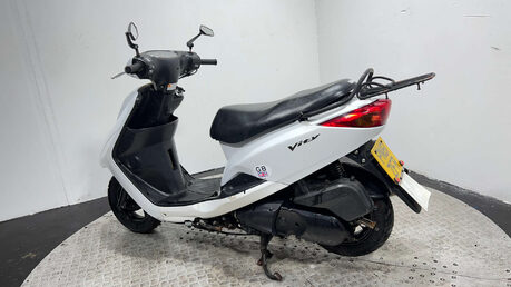 Yamaha Vity 2011 11K RUNNING PROJECT BIKE SCOOTER 125CC SPARES OR REPAIR 6