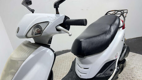 Yamaha Vity 2011 11K RUNNING PROJECT BIKE SCOOTER 125CC SPARES OR REPAIR 14