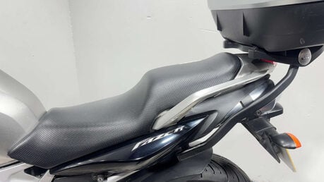 Yamaha FZ 2003 38K NEW MOT SERVICED WARRANTY 600CC COMMUTER BIKE 26