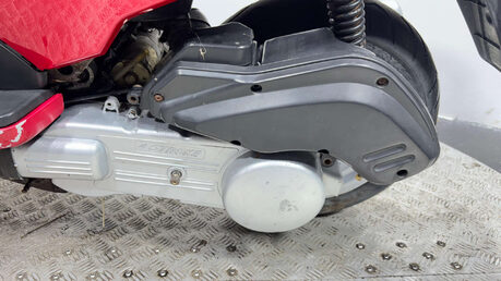 Peugeot Vivacity 2012 22K RUNNING PROJECT BIKE SCOOTER 125CC 17