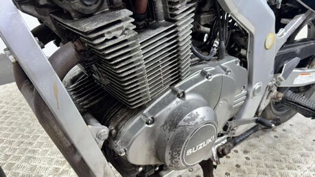 Suzuki GS500 2000 29K RUNNING A2 PROJECT BIKE CLASSIC 500CC TWIN 17