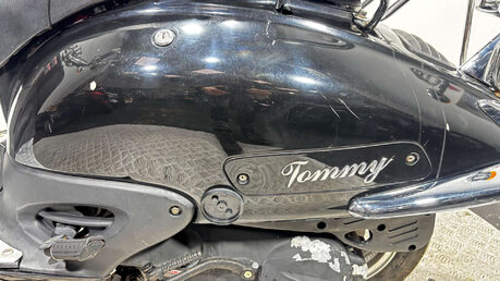 Lexmoto Tommy 125 2011 1K CRUISER CLASSIC LOOKING SCOOTER 125CC NON RUNNER 20