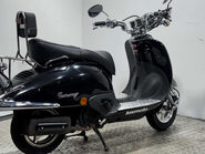 Lexmoto Tommy 125 2011 1K CRUISER CLASSIC LOOKING SCOOTER 125CC NON RUNNER 2
