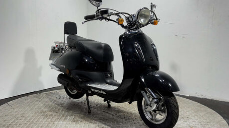 Lexmoto Tommy 125 2011 1K CRUISER CLASSIC LOOKING SCOOTER 125CC NON RUNNER 5