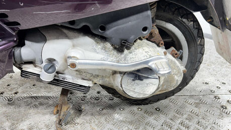 Piaggio Vespa 2005 36K RUNNING PROJECT SCOOTER 125CC LEARNER BIKE 24
