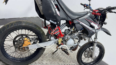 Motorhispania Furia 50 AM6 2 STROKE ENDURO SUPERMOTO 50CC PROJECT BIKE 7