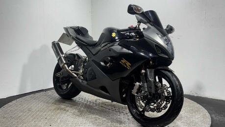 Suzuki GSX-R GSXR1000 2005 K5 31K TRACK BIKE RUNS GREAT SPORTS BIKE 1000CC 1