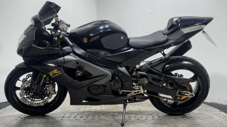 Suzuki GSX-R GSXR1000 2005 K5 31K TRACK BIKE RUNS GREAT SPORTS BIKE 1000CC 4