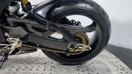 Suzuki GSX-R GSXR1000 2005 K5 31K TRACK BIKE RUNS GREAT SPORTS BIKE 1000CC 37