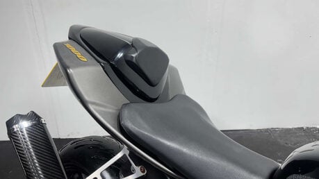 Suzuki GSX-R GSXR1000 2005 K5 31K TRACK BIKE RUNS GREAT SPORTS BIKE 1000CC 16