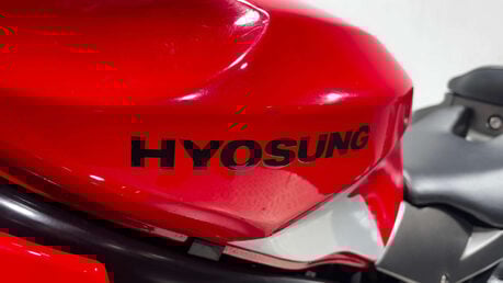 Hyosung GT 2018 ONLY 3931 MILES GREAT RUNNING PROJECT BIKE 650CC VTWIN 14