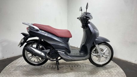 Peugeot Tweet VE 2015 LONG MOT SERVICED ONLY 1K 125CC SCOOTER 1