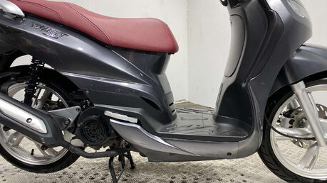 Peugeot Tweet VE 2015 LONG MOT SERVICED ONLY 1K 125CC SCOOTER 18