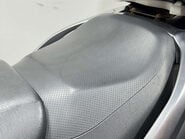 Suzuki Burgman AN 2009 17K SERVICED WARRANTY NEW MOT MAXI SCOOTER A2 23