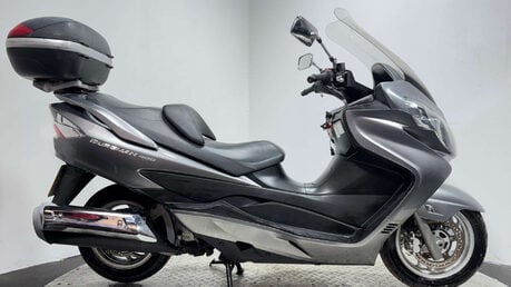 Suzuki Burgman AN 2009 17K SERVICED WARRANTY NEW MOT MAXI SCOOTER A2 1