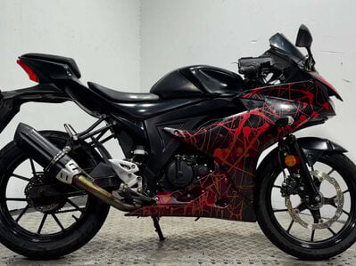 Suzuki GSX-R125 GSXR125 2017 20K GOOD RUNNING SPORTS BIKE 125CC